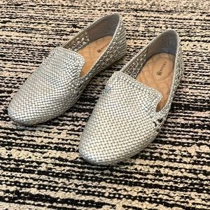 Birdies silver metallic woven flats (“The Starling”). Size 8.